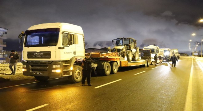 Palandöken'den afetzedelere ekipman desteği