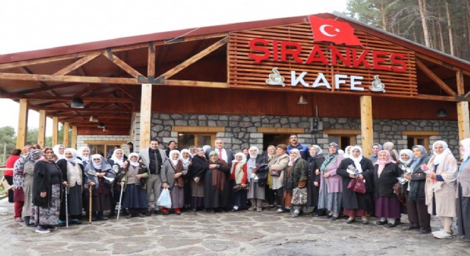 Şenkaya Belediyesinden Yaşlılara Saygı etkinliği