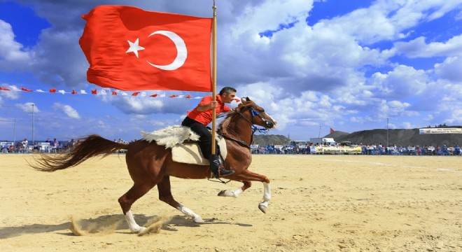 Sultangazi'de Geleneksel Atlı Cirit Günleri