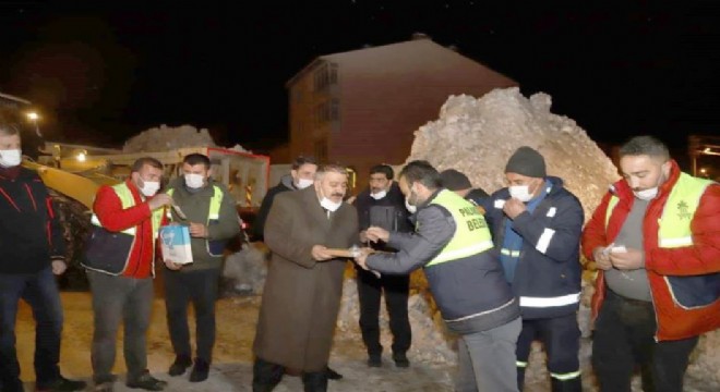 Sunar, ‘Gönlümüzü de, yollarımızı da açık tutuyoruz'