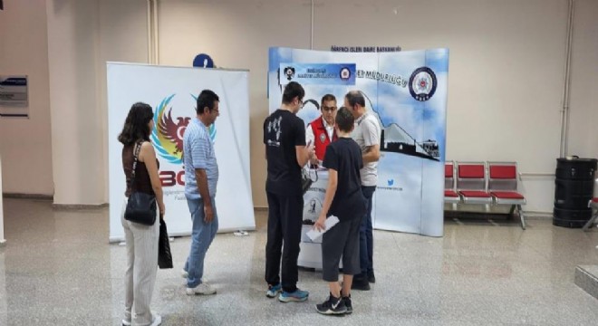 TEM ekipleri üniversiteli gençleri bilgilendirdi