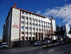 Adliyede şahitlere saldırı