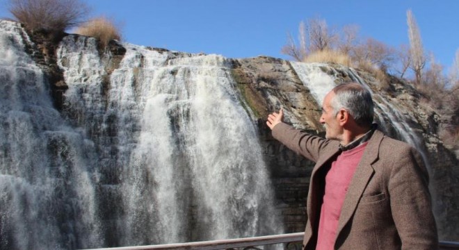 Tortum Şelalesi suyuna kavuştu