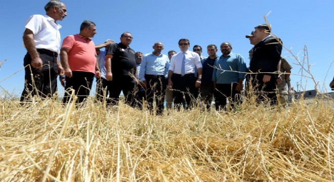 Vali Memiş afetzedeleri dinledi