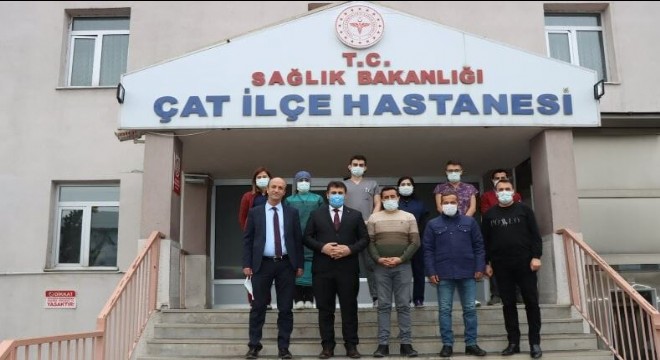 Yaşar'dan Sağlık çalışanlarına motivasyon desteği