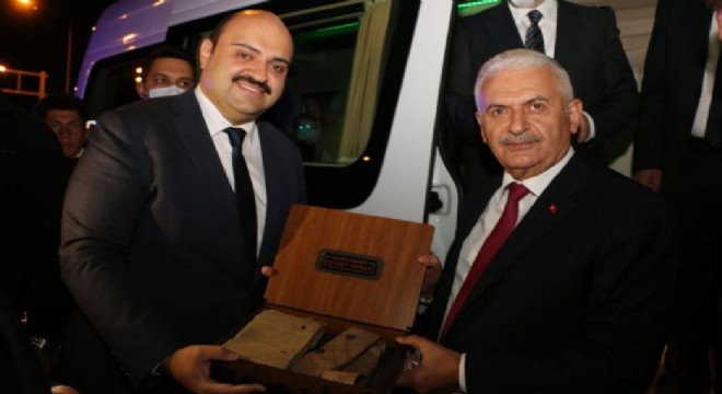 Yıldırım'a Aziziye'de ehram sürprizi