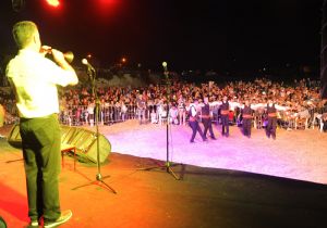 Dadaşlar Erkal'la sıla hasreti giderdi