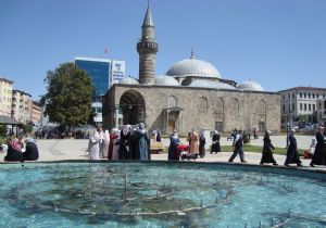 Hafızlık öğrencilerine kültür gezisi ödülü