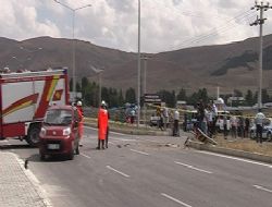 Horasan'da trafik kazası: 4 yaralı