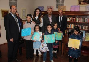 Özel Vakıf Okullarından ebru sergisi