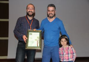 Yazar Köçer, eleştirmenliği tarif etti